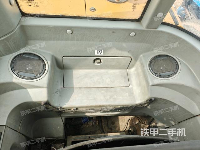 座椅后部(駕駛室部分) 座椅后部(駕駛室部分)