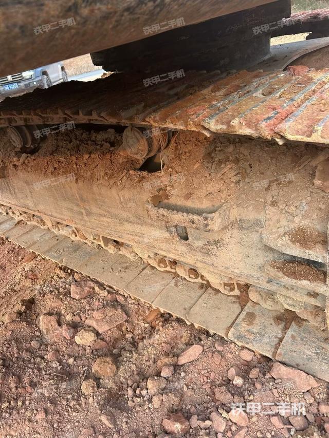 右側(cè)履帶整體（行走機(jī)構(gòu)）