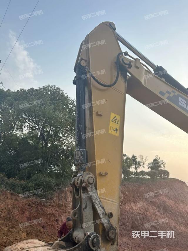 小臂整體左后（工作和回轉(zhuǎn)裝置）