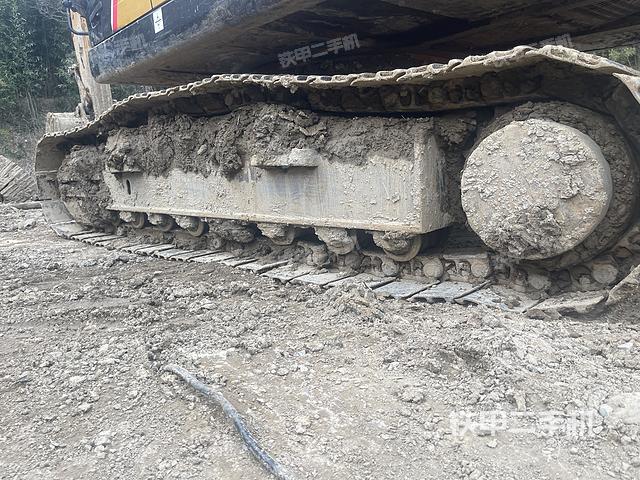 单侧履带整体（整机外观）