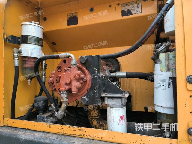 液壓泵斜45?左（大件艙室）