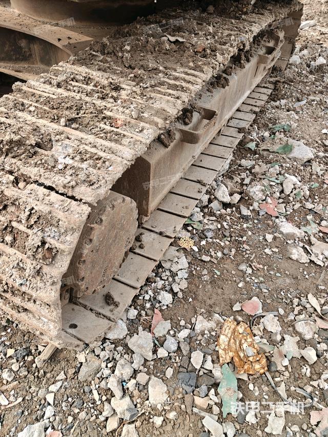 右側(cè)履帶整體（行走機(jī)構(gòu)）