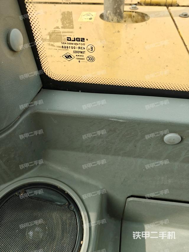 后窗玻璃角標(biāo)(駕駛室部分) 后窗玻璃角標(biāo)(駕駛室部分)