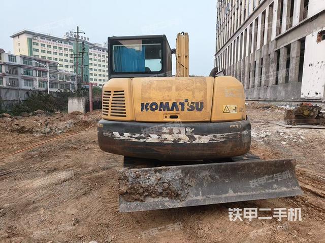 駕駛室頂部（整機(jī)外觀）