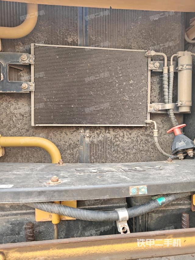 散熱器正面（大件艙室）