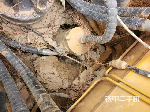中央回轉(zhuǎn)接頭特寫(上車部件) 中央回轉(zhuǎn)接頭特寫(上車部件)