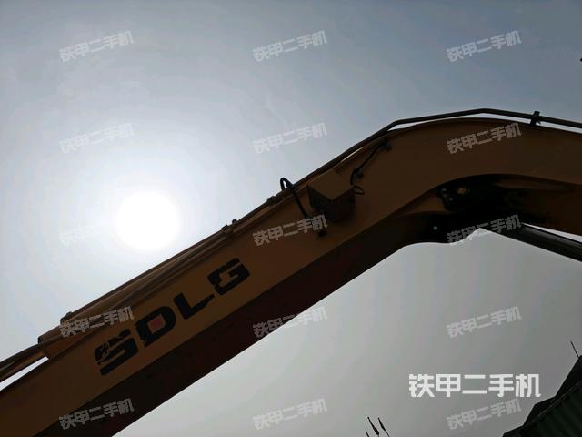 大臂整體?右側(cè)(工作和回轉(zhuǎn)裝置) 大臂整體?右側(cè)(工作和回轉(zhuǎn)裝置)