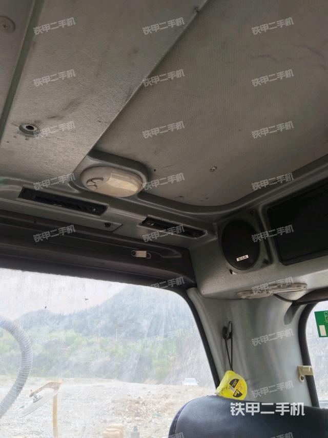 后窗玻璃角標(biāo)（駕駛室部分）