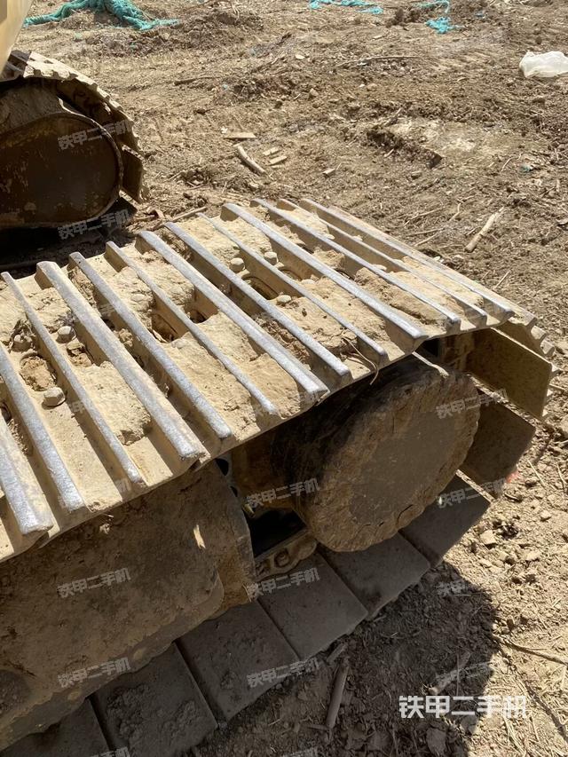 單側(cè)履帶整體（整機(jī)外觀）