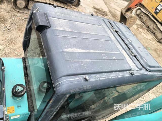 駕駛室頂部俯視(上車部件) 駕駛室頂部俯視(上車部件)