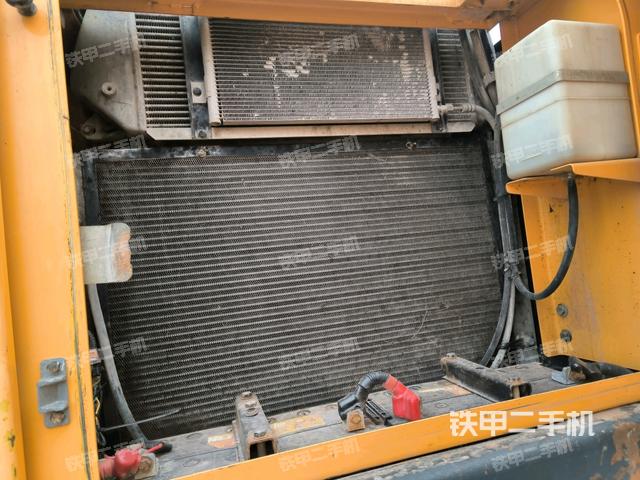 散熱器正面（大件艙室）