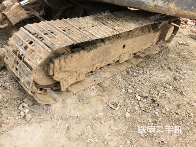 右側(cè)履帶整體?（行走機(jī)構(gòu)）