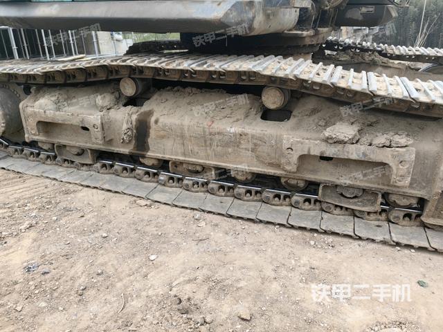 右側(cè)履帶整體（行走機構(gòu)）