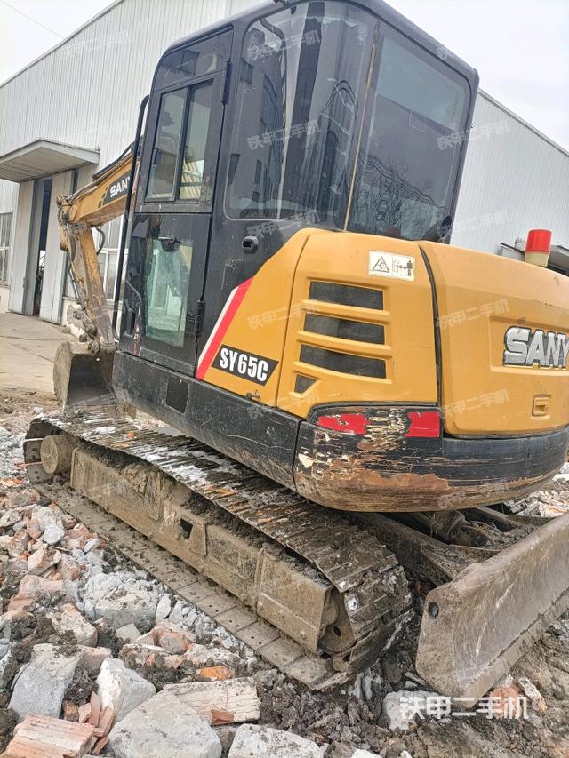 右后45(整机外观) 右后45(整机外观)