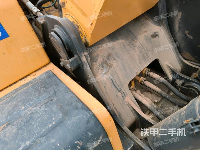 大臂根部?斜視（工作和回轉(zhuǎn)裝置）