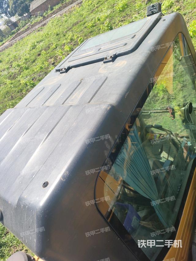 駕駛室頂部俯視(上車部件) 駕駛室頂部俯視(上車部件)
