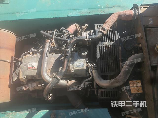發(fā)動機整體俯視(整機外觀) 發(fā)動機整體俯視(整機外觀)