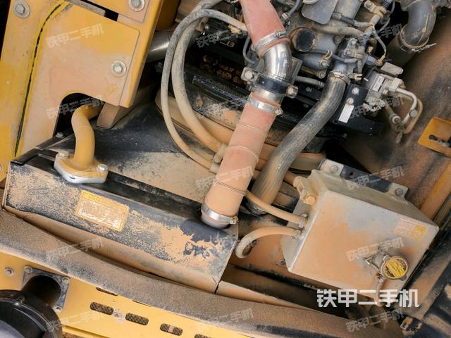 水箱+風(fēng)扇特寫(上車部件) 水箱+風(fēng)扇特寫(上車部件)