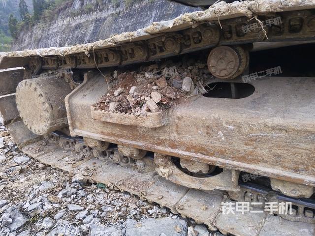 右驅(qū)動(dòng)輪（行走機(jī)構(gòu)）