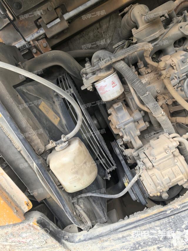 水箱+風(fēng)扇特寫(上車部件) 水箱+風(fēng)扇特寫(上車部件)