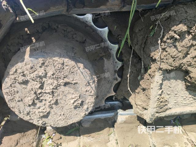 右驅(qū)動(dòng)輪(行走機(jī)構(gòu)) 右驅(qū)動(dòng)輪(行走機(jī)構(gòu))