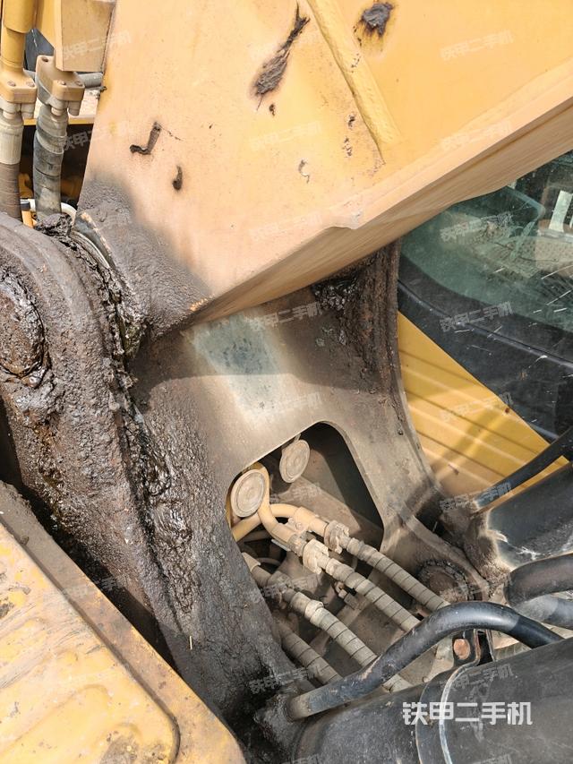 大臂根部?斜視（工作和回轉(zhuǎn)裝置）