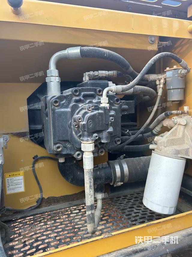 液壓泵室（大件艙室）