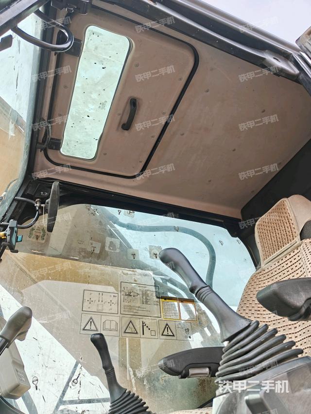 頂棚整體（駕駛室部分）