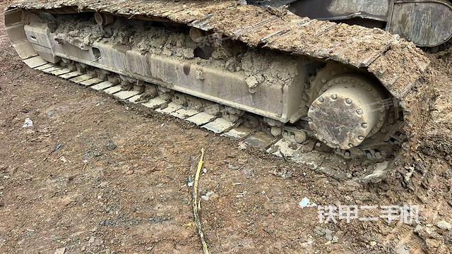 左側(cè)履帶整體?（行走機(jī)構(gòu)）