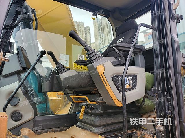 驾驶室整体（整机外观）