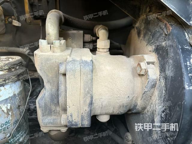 液壓泵室(大件艙室) 液壓泵室(大件艙室)