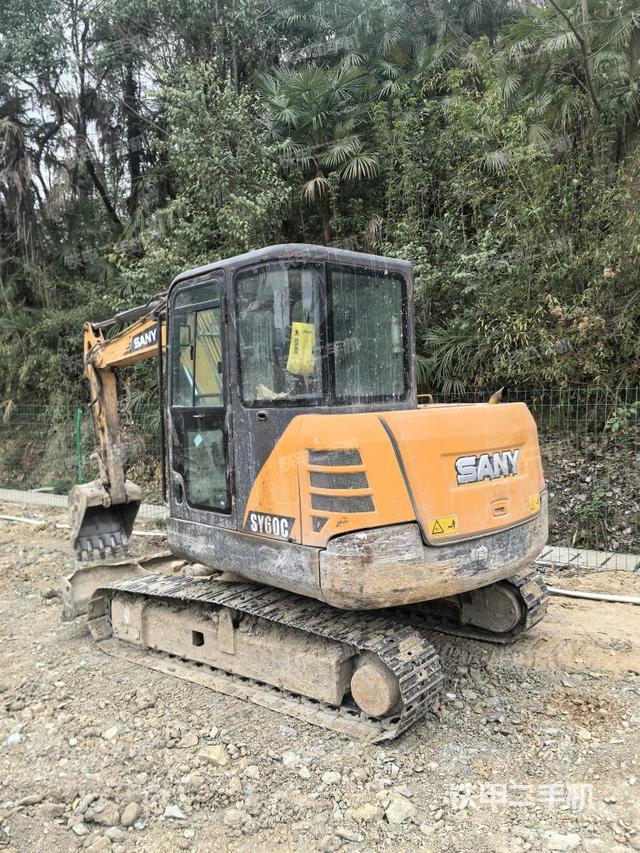 左后45(整機(jī)外觀) 左后45(整機(jī)外觀)