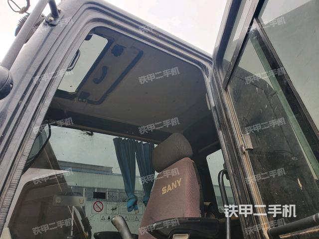 頂棚整體(駕駛室部分) 頂棚整體(駕駛室部分)