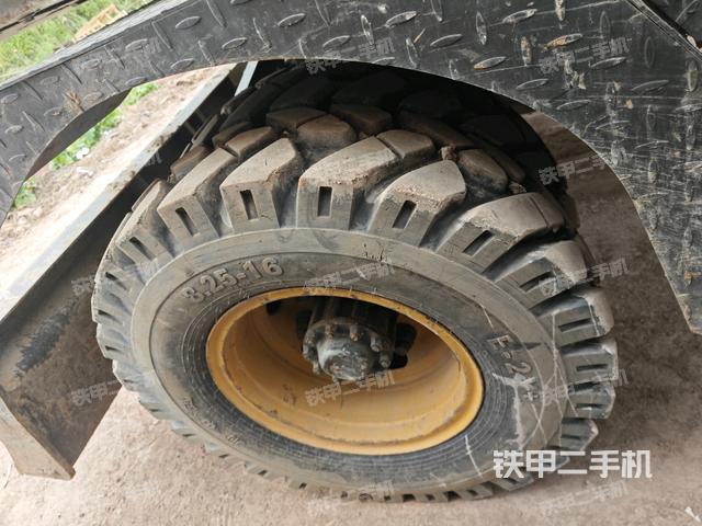 右側(cè)行走馬達(dá)蓋板（行走機(jī)構(gòu)）