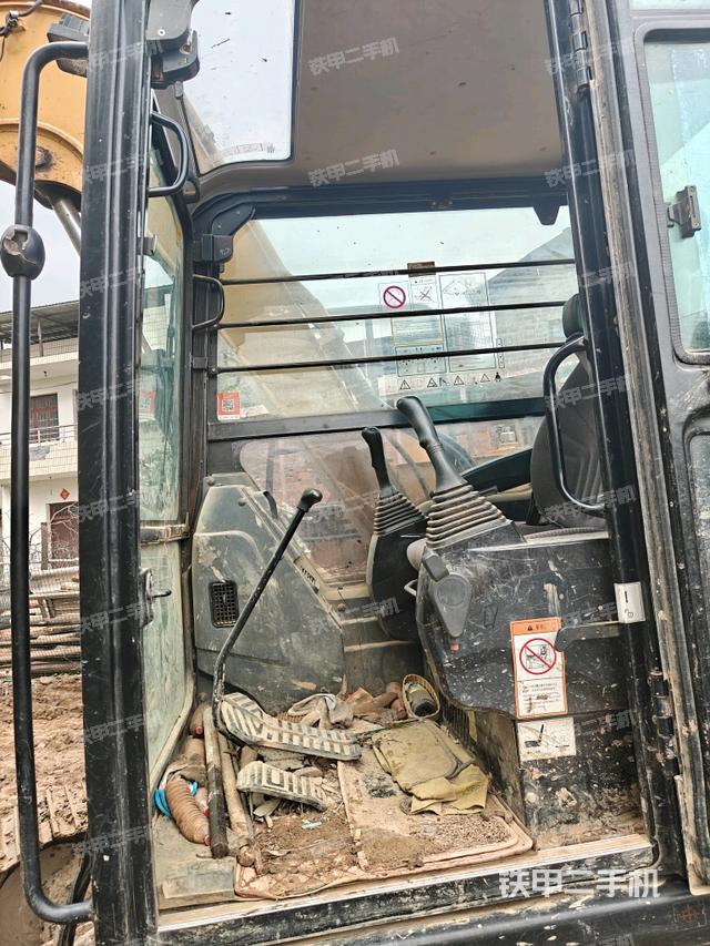 ?駕駛室正側（駕駛室部分）