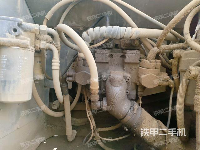 液壓泵斜45?左(大件艙室) 液壓泵斜45?左(大件艙室)