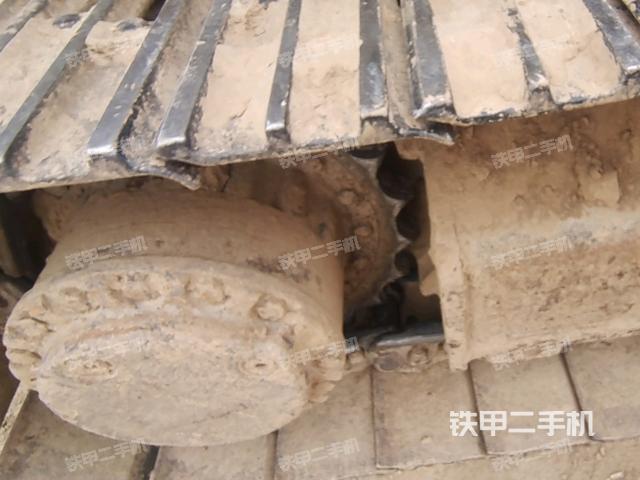 右驅(qū)動(dòng)輪（行走機(jī)構(gòu)）