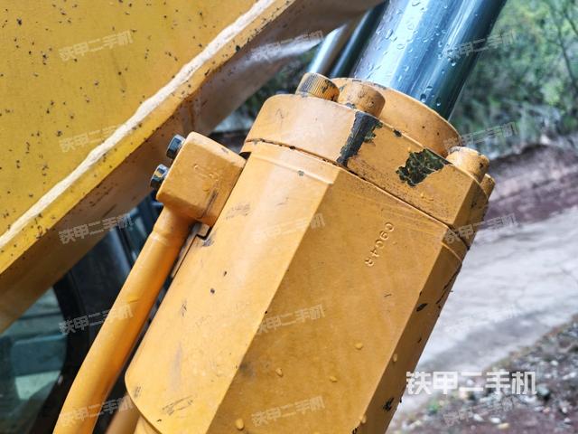 鏟斗右后整體（工作和回轉(zhuǎn)裝置）