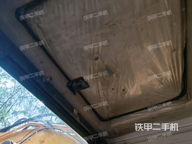 駕駛室左前45度（駕駛室部分）