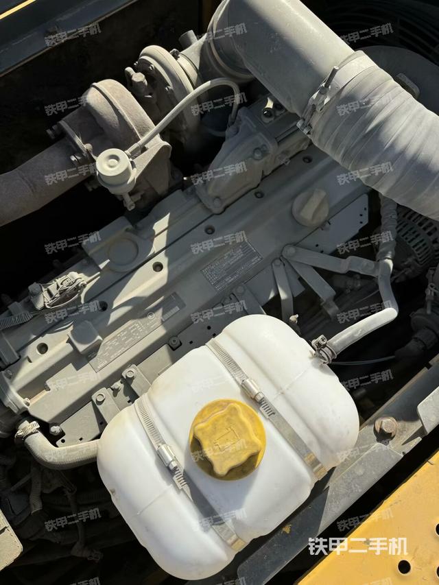 發(fā)動機(jī)整體俯視（整機(jī)外觀）