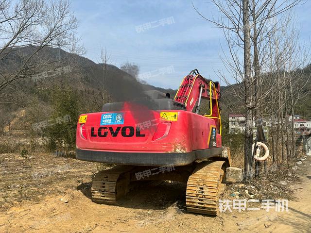 整機右后45°(整機外觀) 整機右后45°(整機外觀)