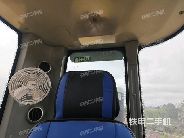 座椅后部（駕駛室部分）