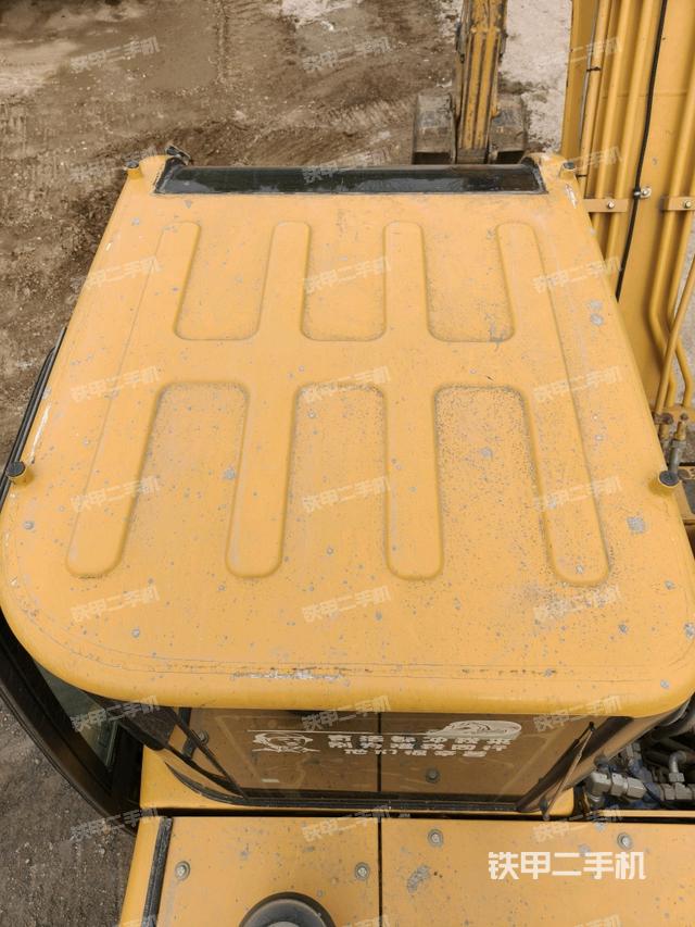 駕駛室頂部（整機(jī)外觀）