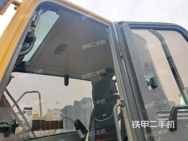 頂棚整體（駕駛室部分）