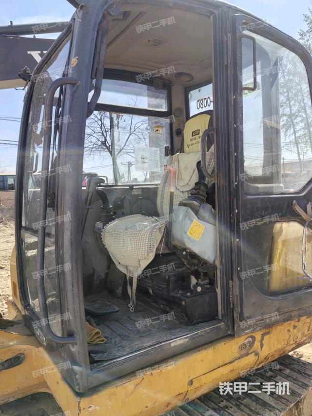 駕駛室整體（整機(jī)外觀）