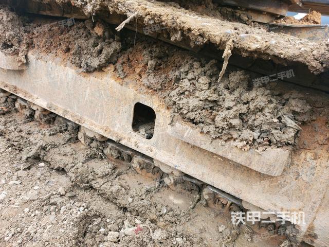 右驅(qū)動(dòng)輪（行走機(jī)構(gòu)）