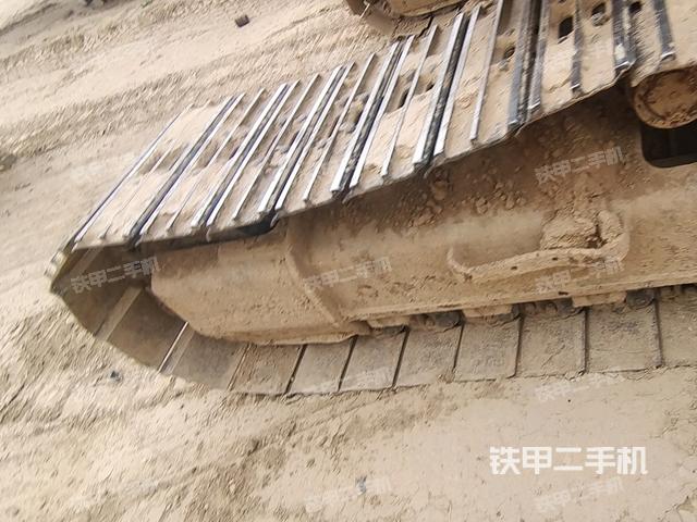 右導(dǎo)向輪（行走機(jī)構(gòu)）