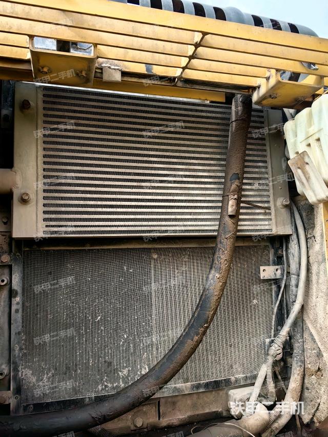 散熱器正面（大件艙室）