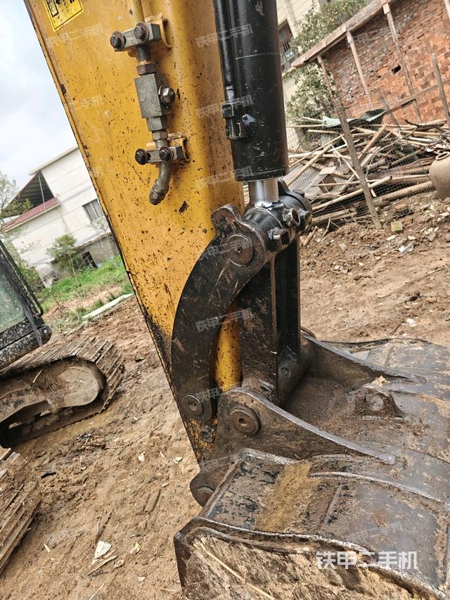 大臂整體?右側（工作和回轉裝置）