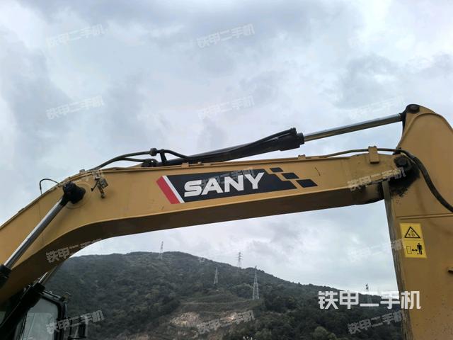 大臂整體?右側(cè)(工作和回轉(zhuǎn)裝置) 大臂整體?右側(cè)(工作和回轉(zhuǎn)裝置)